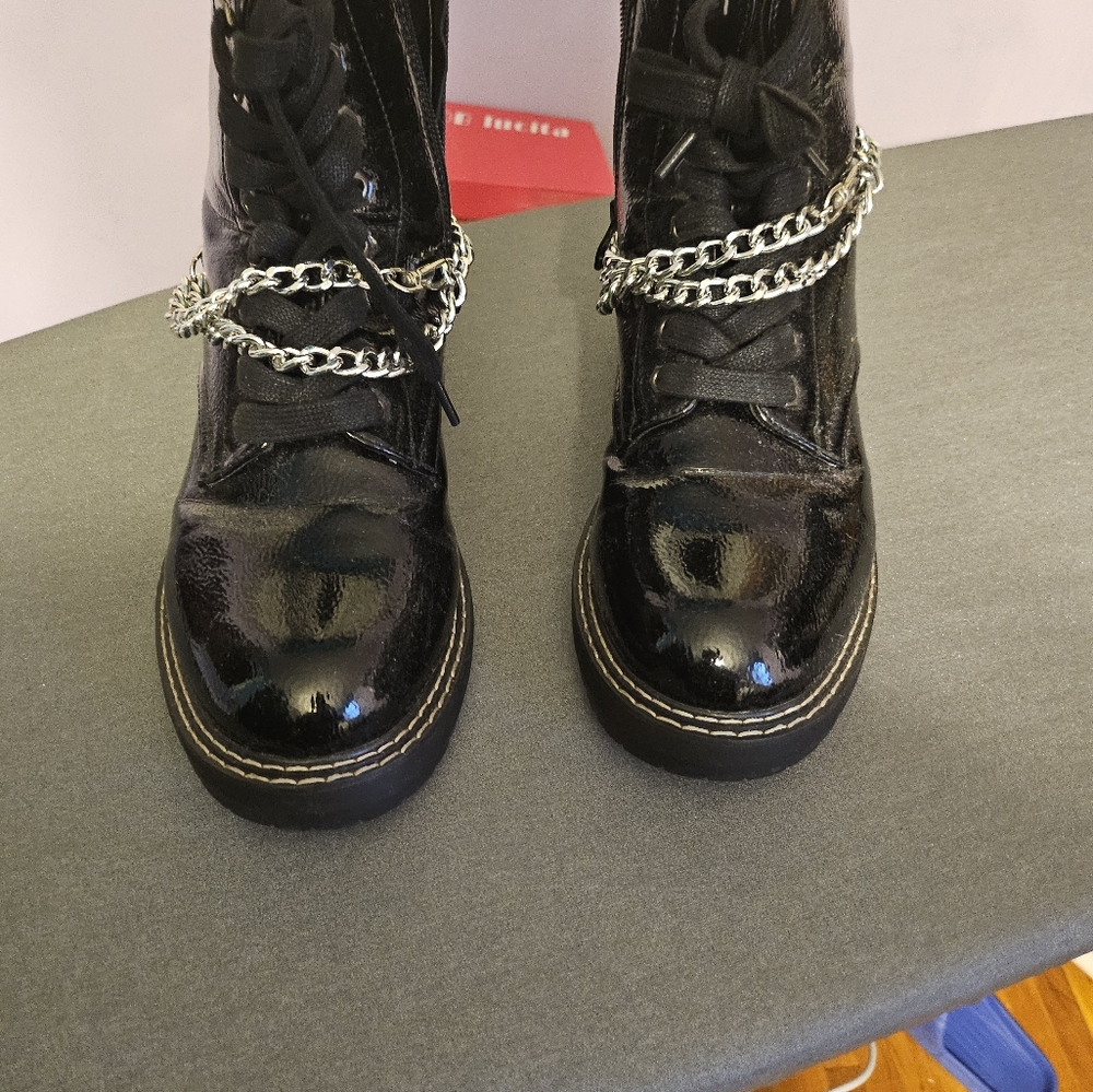 Patent leather black combat boots sz 10.5 comfortable stylish chains